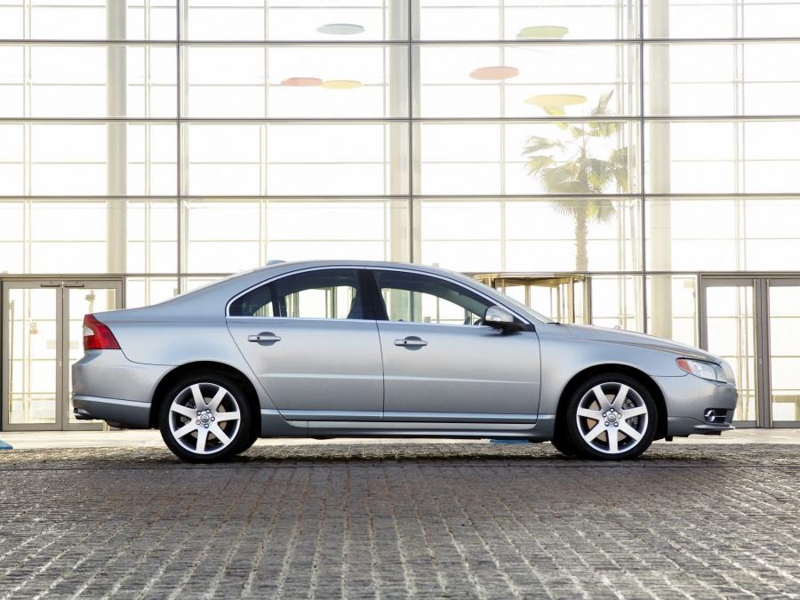  Volvo S80 2006 года  (UK) (фото 7 из 14)